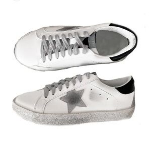 Goodnight Macaroon White and Silver Star Sneakers